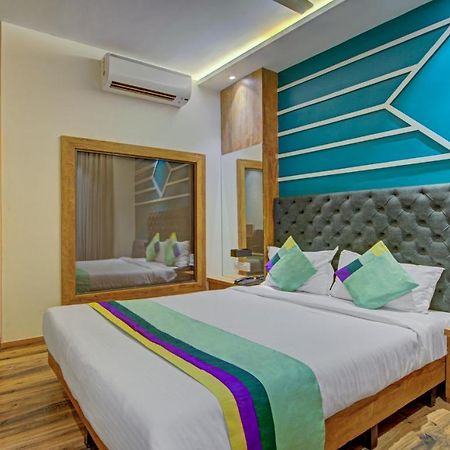 Treebo Prince Andheri East مومباي المظهر الخارجي الصورة