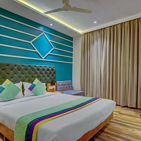 Treebo Prince Andheri East مومباي المظهر الخارجي الصورة