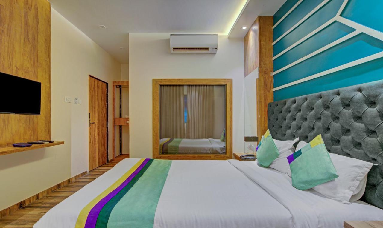 Treebo Prince Andheri East مومباي المظهر الخارجي الصورة