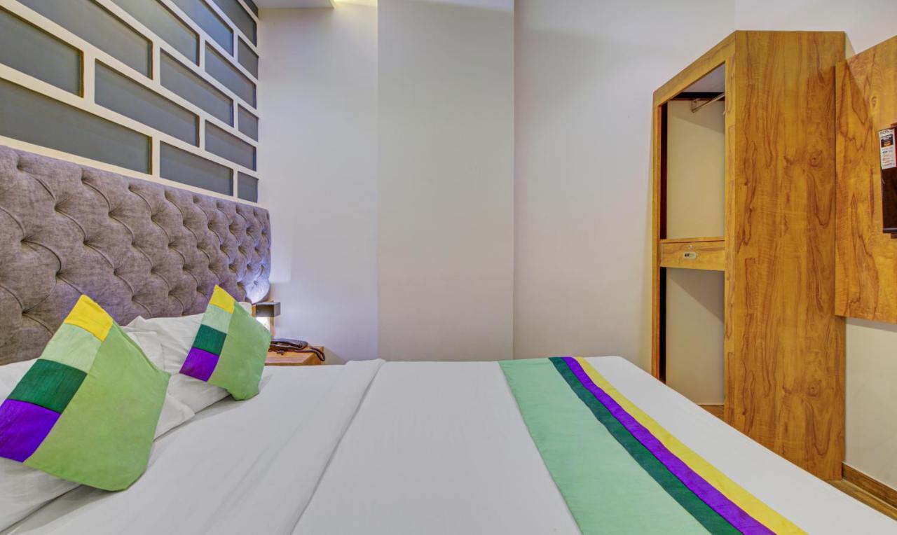 Treebo Prince Andheri East مومباي المظهر الخارجي الصورة
